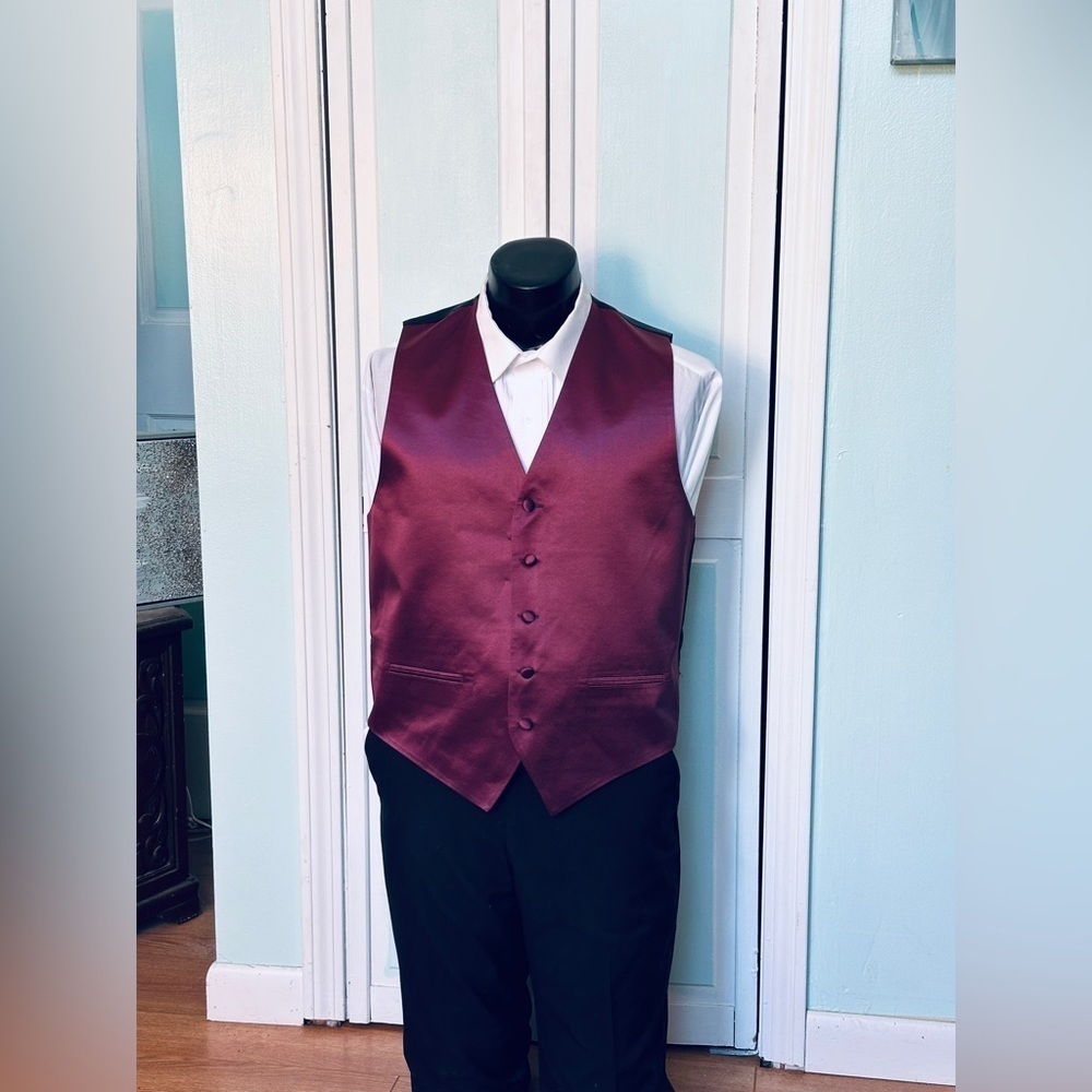 Wine Burgundy Maroon Satin Closed Back Vest Wedding Prom Men’s Medium M Tall